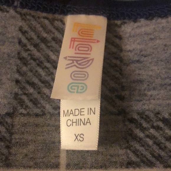 LulaRoe Blue and Black Lynnae XS Long Sleeve Shirt - Picture 3 of 5